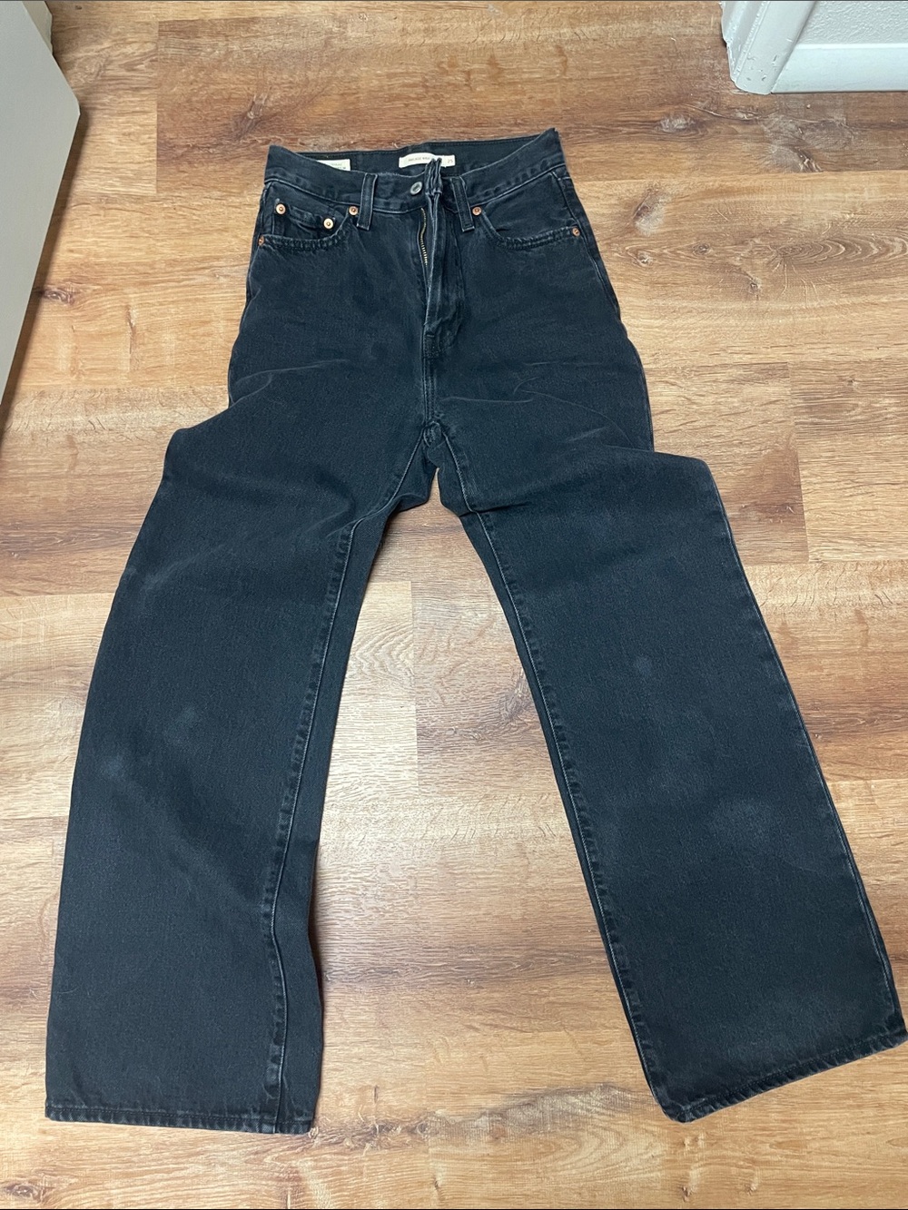 Levi's Wide-Leg Black Denim Jeans